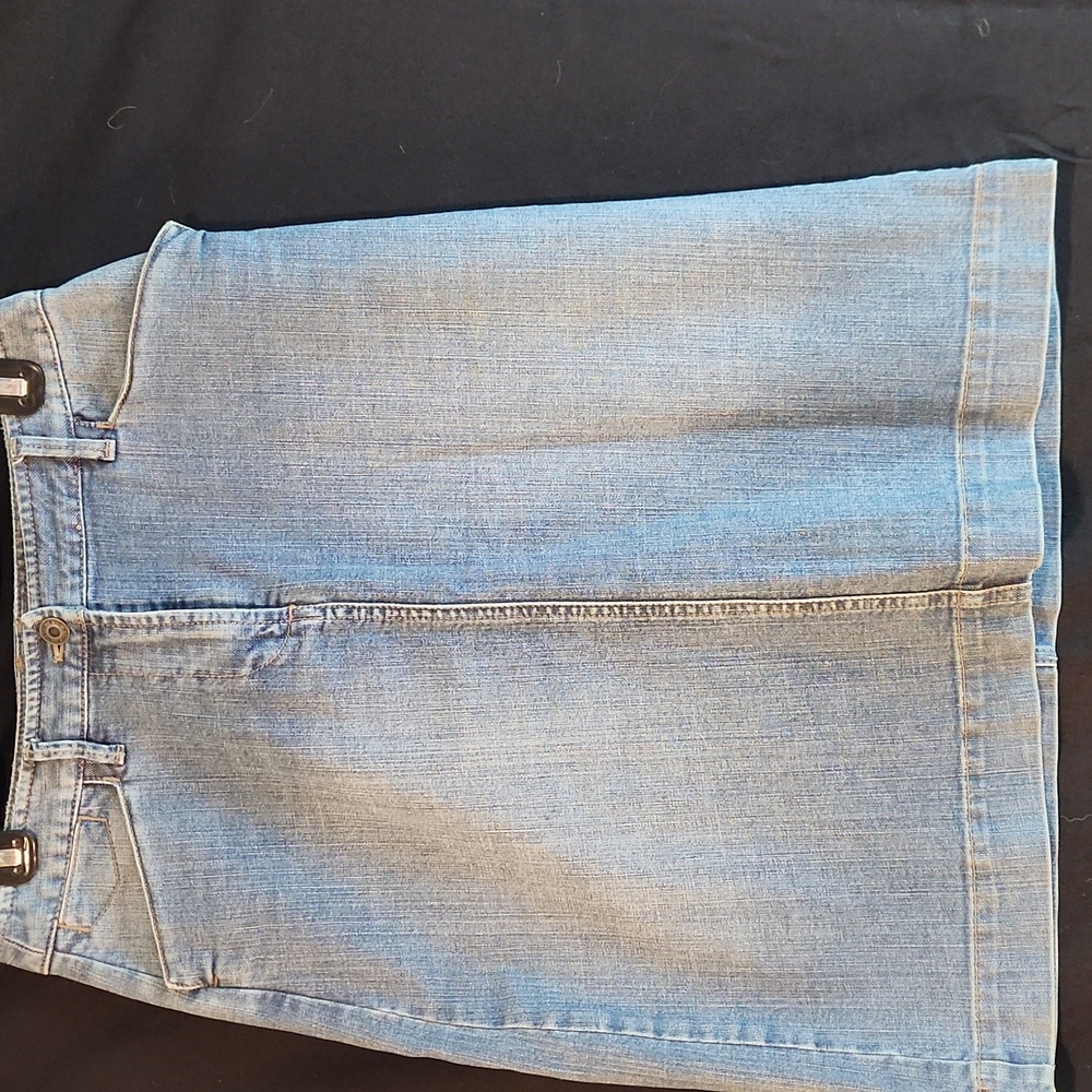 Talbot's stretch mid legnth jeans skirt size 4